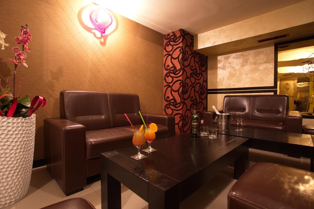 President Hotel Bacau Exterior photo