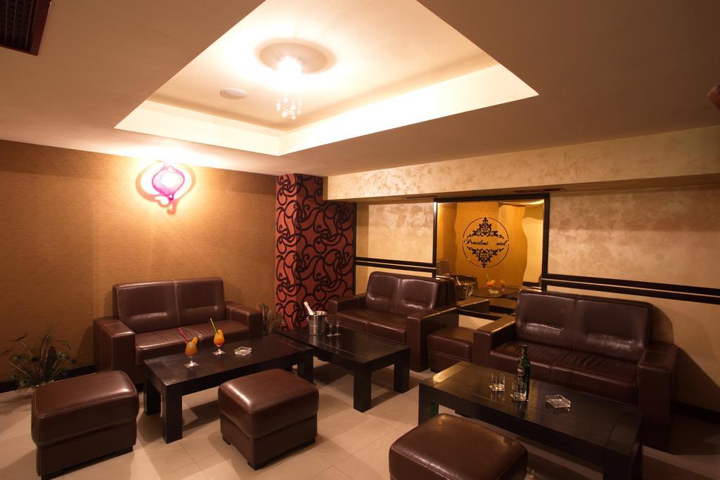 President Hotel Bacau Exterior photo